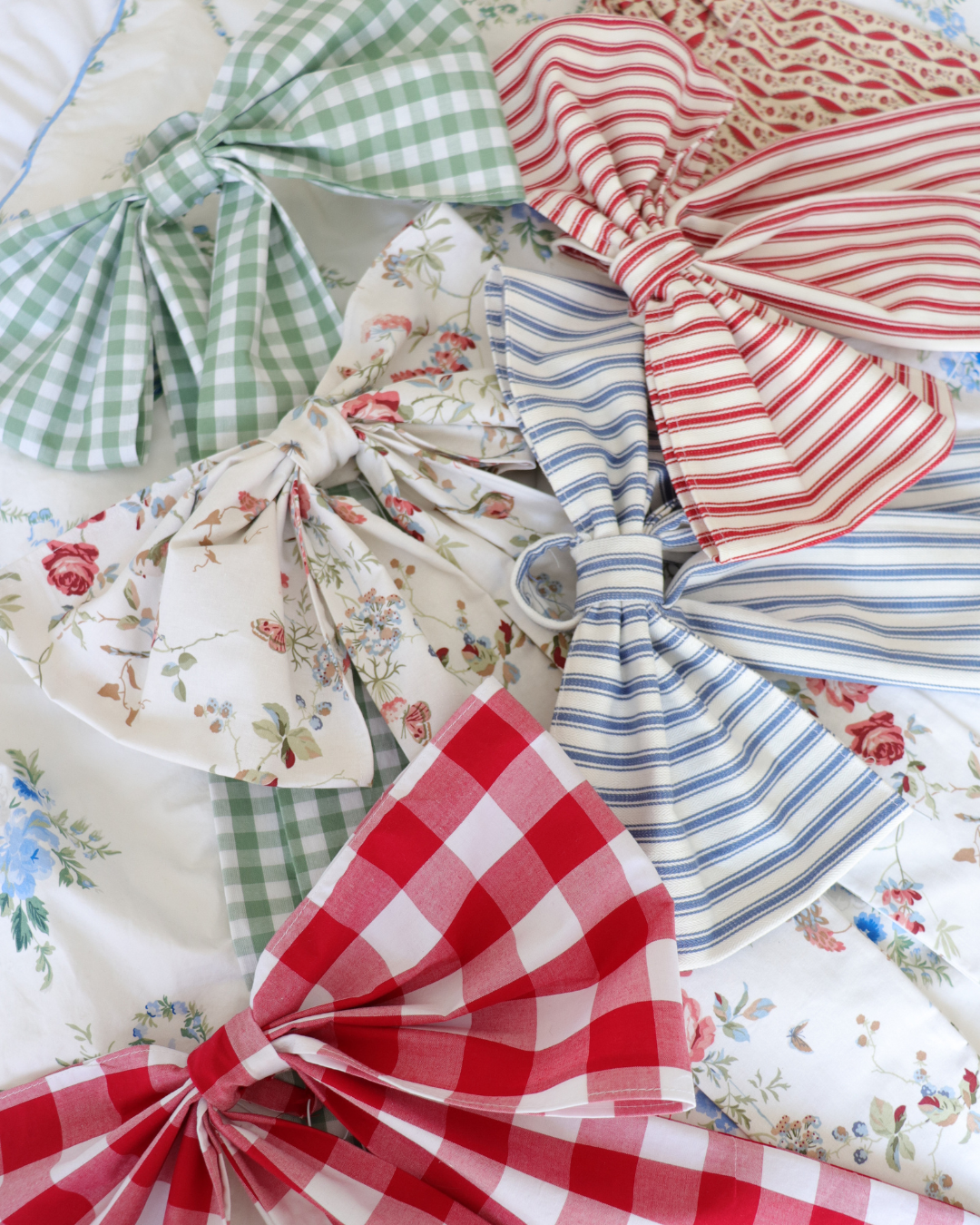 Gingham green Christmas bow